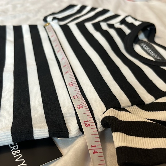 Harper & Ivy Black and White Stripe Tee - Picture 9 of 11
